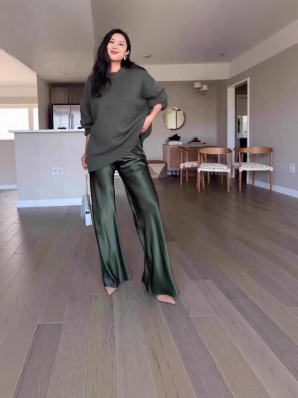 4e0983a9-2d14-44ec-bfd3-8dbccf41e84f.jpg High-grade Sense Of Drooping Bell-bottoms