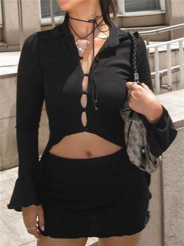 Womens Long-sleeve Off-shoulder, Midriff-baring Top Paired With A Figure-hugging Skirt Set