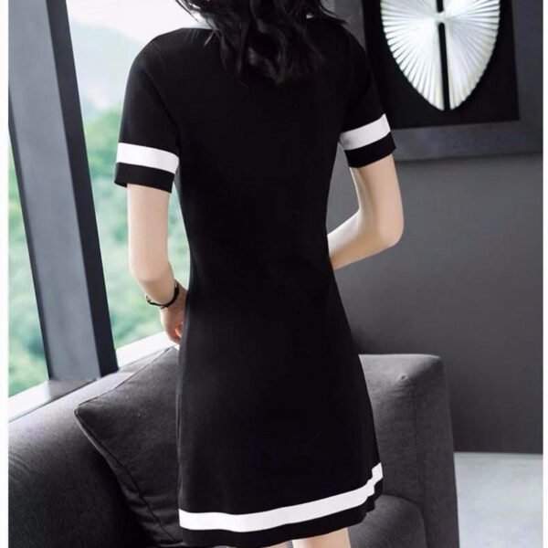 Womens Short-sleeved Fashionable Age-reducing Knit Dress